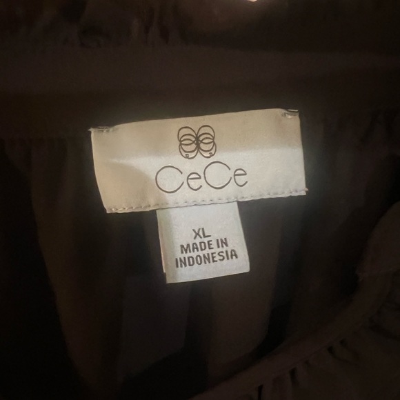 Women’s Cece Blouse - Picture 3 of 5